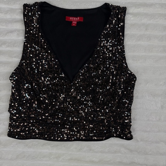 NWOT GUESS Bronze Gold  Sequin Sleeveless V-Neck Crop Top – Size M Glam  Sparkly - Picture 1 of 10